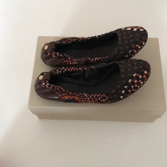 Burberry Ailesbury Ballerina - Picture 1 of 5